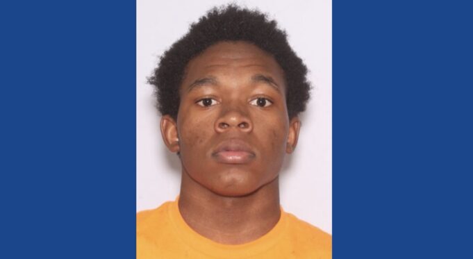 Police searching for missing 17-year-old in Ohio