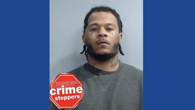 Police searching for wanted fugitive in Kentucky