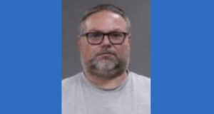 One person arrested for exposing himself at Ohio store