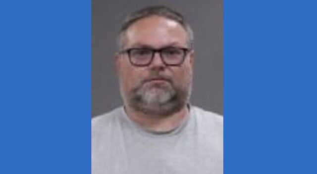 One person arrested for exposing himself at Ohio store