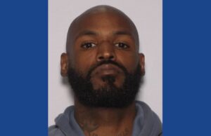 Police searching for wanted fugitive in Ohio