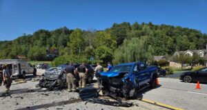 Two people injured following vehicle crash in Kentucky