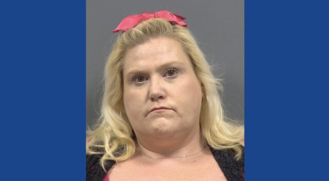 Police searching for wanted fugitive in Florida