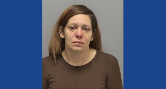 Police searching for wanted fugitive in Florida