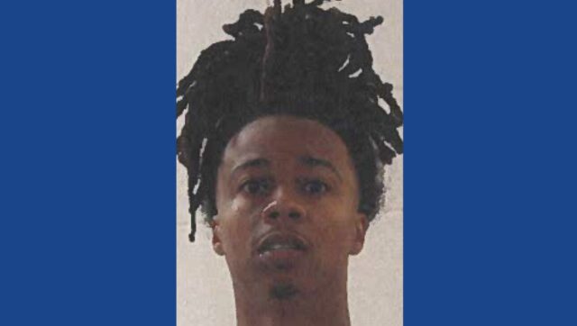 Police searching for wanted fugitive in Georgia
