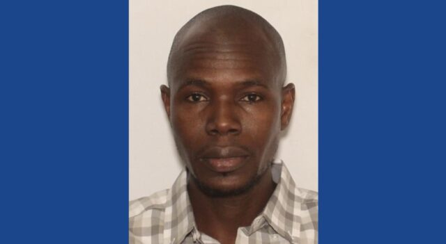 Police searching for wanted fugitive in Ohio