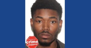 Police searching for wanted fugitive in Kentucky