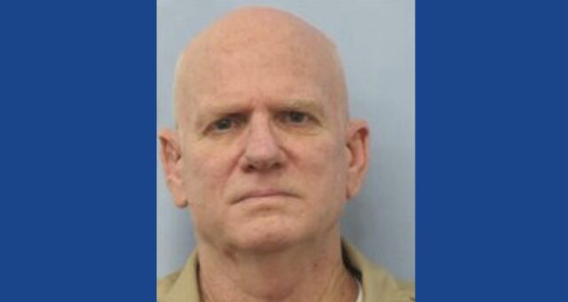 Police searching for escaped inmate in Alabama