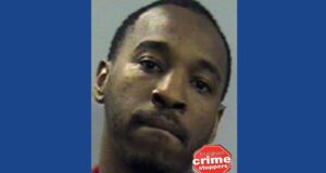 Police searching for wanted fugitive in Kentucky