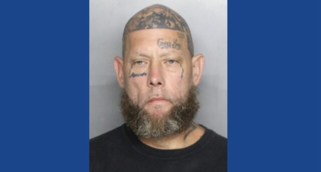Police searching for wanted fugitive in Florida