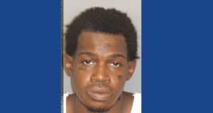 Police searching for wanted fugitive in Alabama