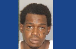 Police searching for wanted fugitive in Alabama