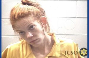 Two people drown in Mississippi pool, mother arrested