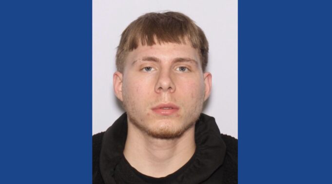 Police searching for missing 17-year-old in Ohio