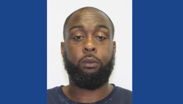 Police searching for wanted fugitive in Ohio
