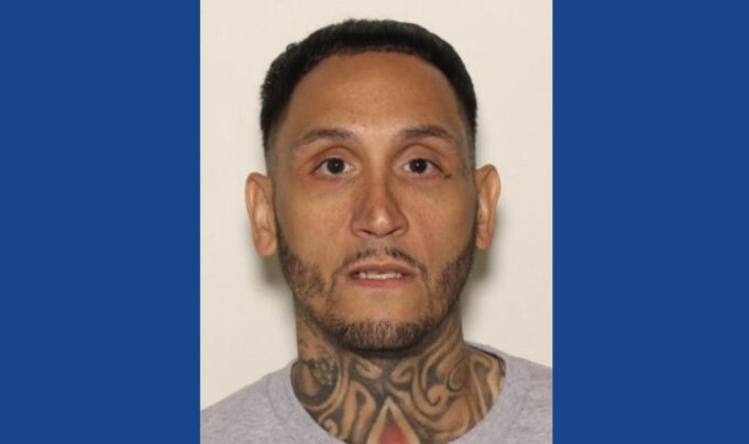 Police searching for wanted fugitive in Ohio