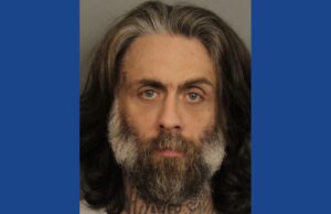 Police searching for wanted fugitive in Alabama