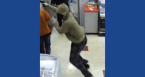 Police searching for four suspects in armed robbery at Tennessee store