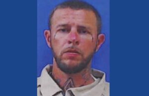Police searching for wanted fugitive in Georgia