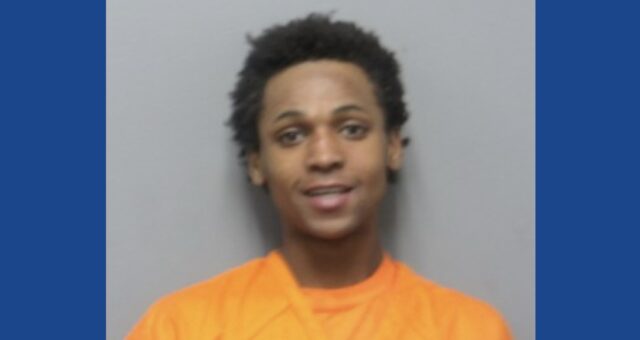 Police searching for wanted fugitive in Ohio