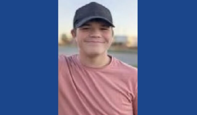 Police searching for missing teen in Virginia