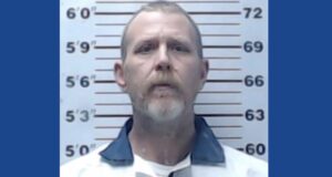 Police searching for wanted burglary suspect in Georgia