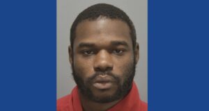 Police searching for wanted fugitive in Florida