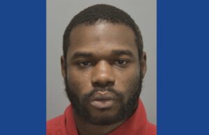 Police searching for wanted fugitive in Florida