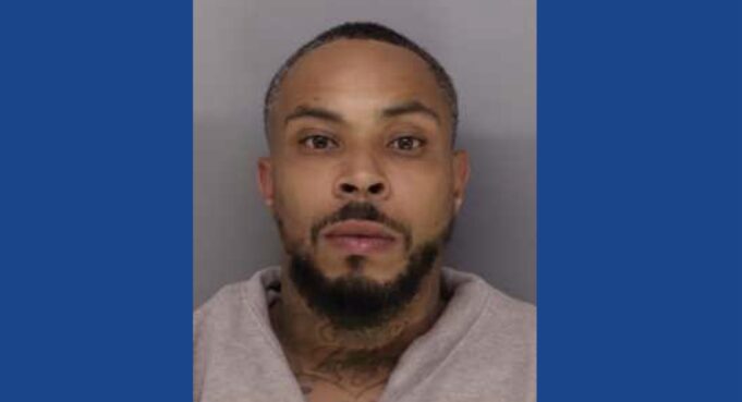 Police searching for wanted burglary suspect in Ohio