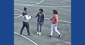 Police seek suspects who robbed 12-year-old at gunpoint at Ohio park