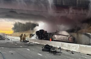 Truck crash shuts down portion of I-95 in Virginia