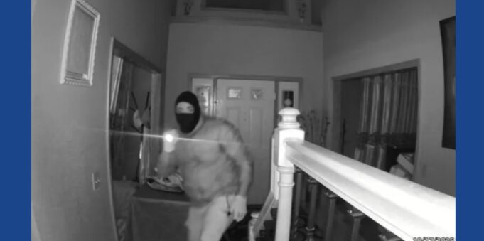 Police searching for burglary suspects after $25K in cash and items stolen in Ohio