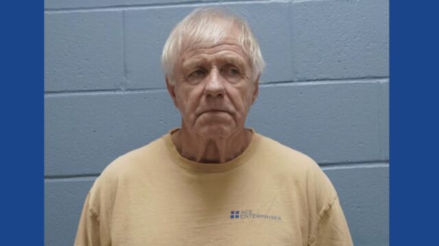 Man arrested after assaulting elderly mother in Alabama