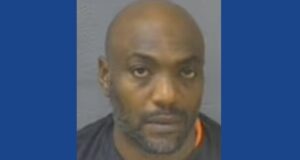 Police searching for two armed robbery suspects in Virginia