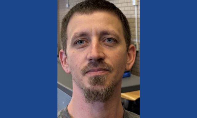 Police searching for wanted fugitive in Indiana