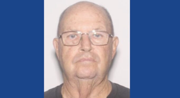 Police searching for missing man with dementia in Florida