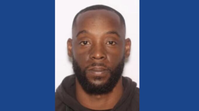 U.S. Marshals searching for wanted murder suspect in Ohio