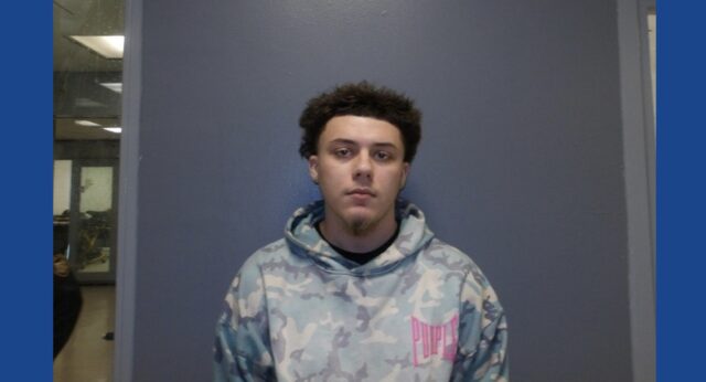Police searching for fugitive wanted on multiple charges in Ohio