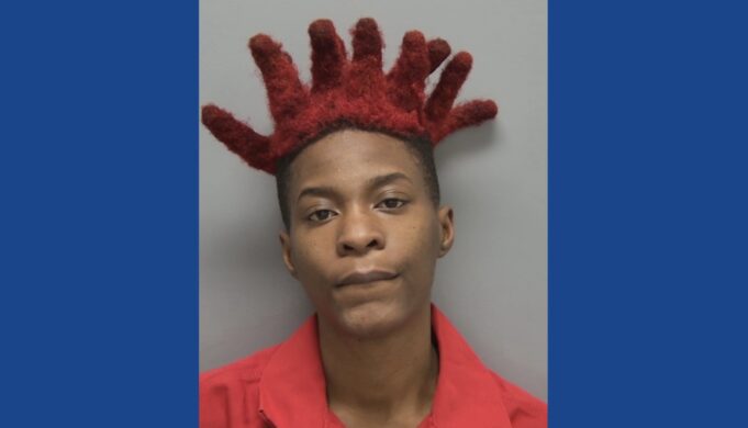 Police searching for wanted fugitive in Florida