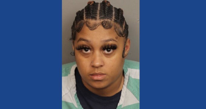 Police searching for wanted theft suspect in Alabama