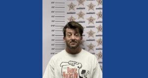 Police searching for escaped inmate in Alabama
