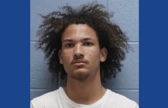 One person arrested after threatening Alabama high school