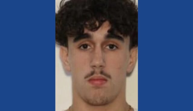 Police searching for wanted burglary suspect in Georgia