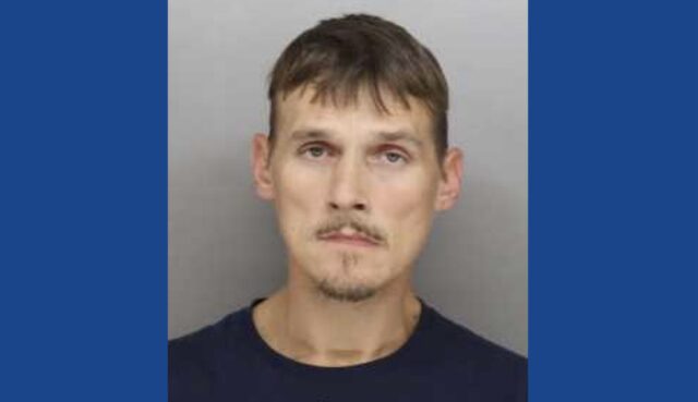 Police searching for wanted larceny suspect in Ohio
