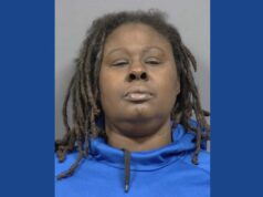 Police searching for woman who stole children’s clothes in Florida