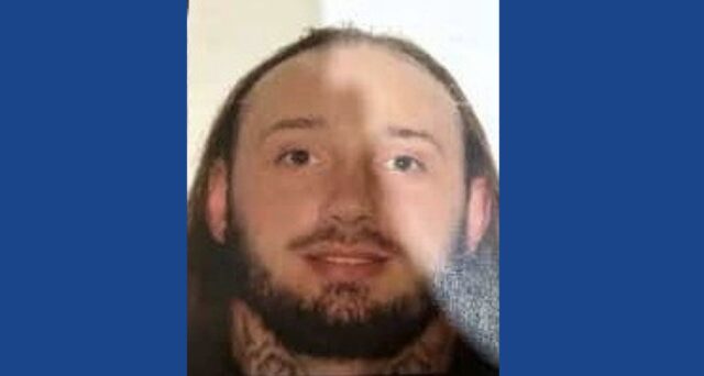 Police in Kentucky searching for person who fled traffic stop
