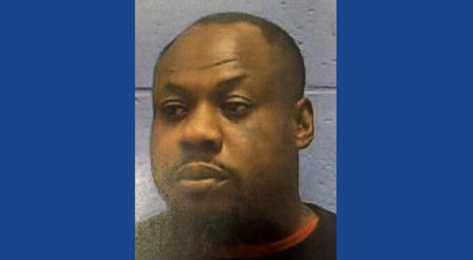 Police searching for wanted shooting suspect in Mississippi