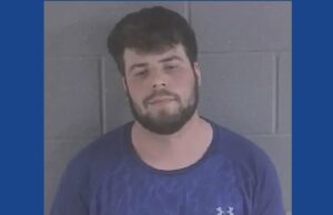 One person arrested after attacking restaurants employees with hammer in Kentucky