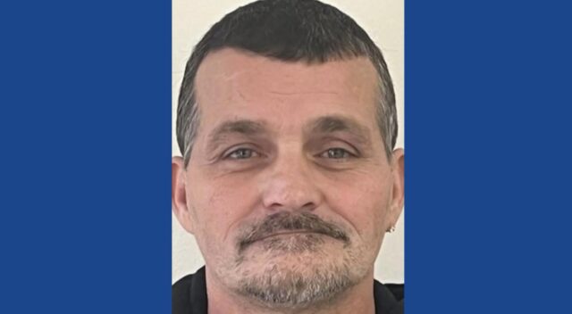 Police searching for armed and dangerous shooting suspect in Kentucky