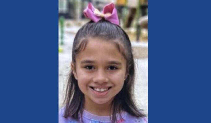Police searching for missing 8-year-old in Arizona